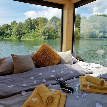 Aquachill Houseboat & Wellness Hotel Liptovský Trnovec Exterior foto