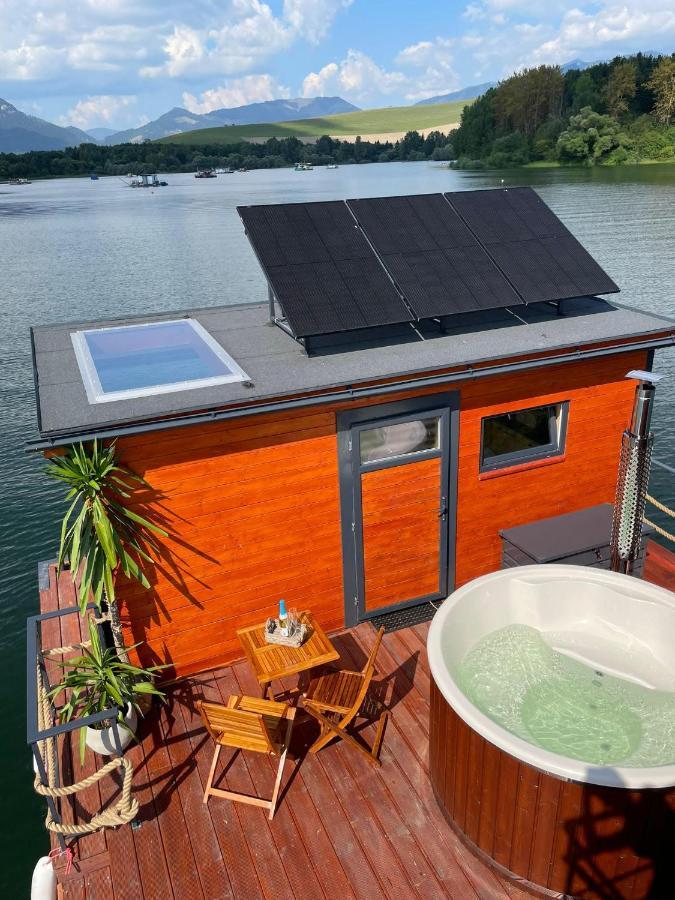 Aquachill Houseboat & Wellness Hotel Liptovský Trnovec Exterior foto