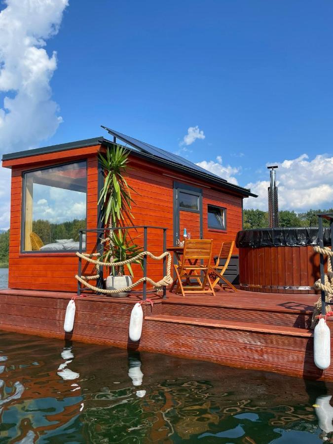 Aquachill Houseboat & Wellness Hotel Liptovský Trnovec Exterior foto