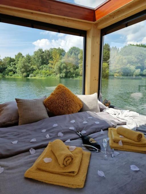 Aquachill Houseboat & Wellness Hotel Liptovský Trnovec Exterior foto